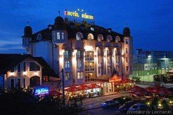 Hotel Granata คลูจ-นาโปกา ภายนอก รูปภาพ