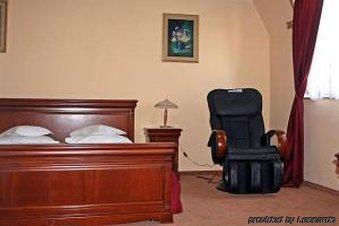 Hotel Granata คลูจ-นาโปกา ภายนอก รูปภาพ