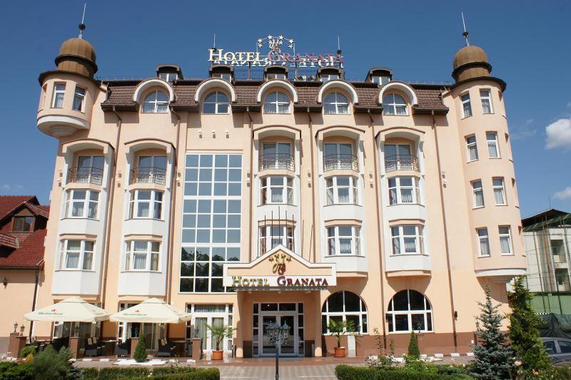 Hotel Granata คลูจ-นาโปกา ภายนอก รูปภาพ
