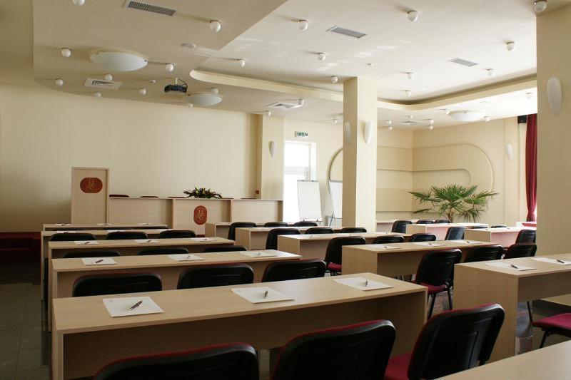 Hotel Granata คลูจ-นาโปกา ภายนอก รูปภาพ