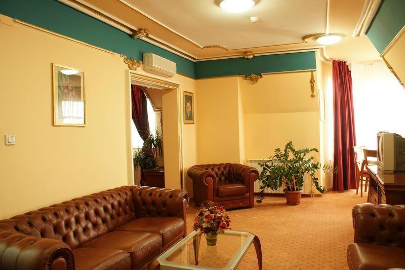 Hotel Granata คลูจ-นาโปกา ห้อง รูปภาพ